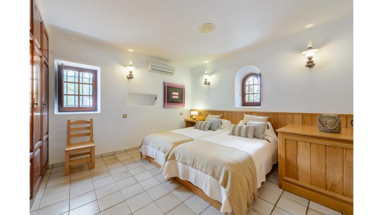 Mestre Is A Huge With Stunning Sunset Views Near To Villa San Antonio (Ibiza)