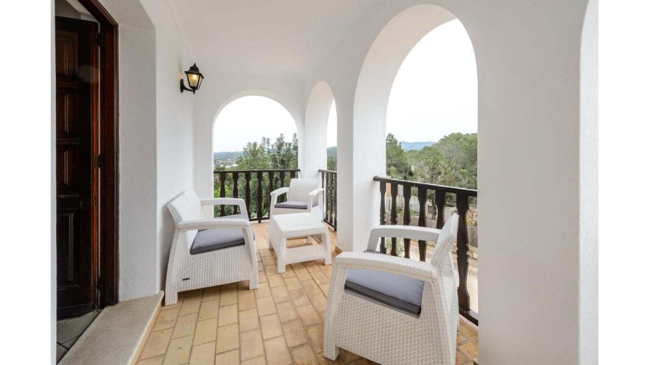 Villa Mestre Is A Huge With Stunning Sunset Views Near To *